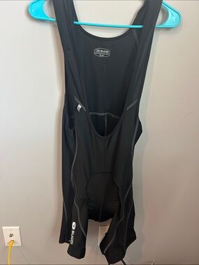 SUGOI Black Cycling Bib Shorts with Contrast Stitch